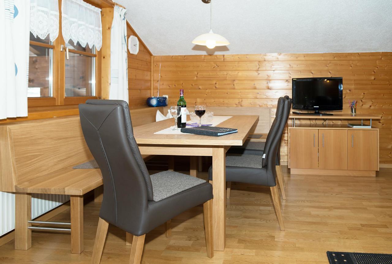 Ferienbauernhof Moosbrugger Apartment Schoppernau Exterior photo